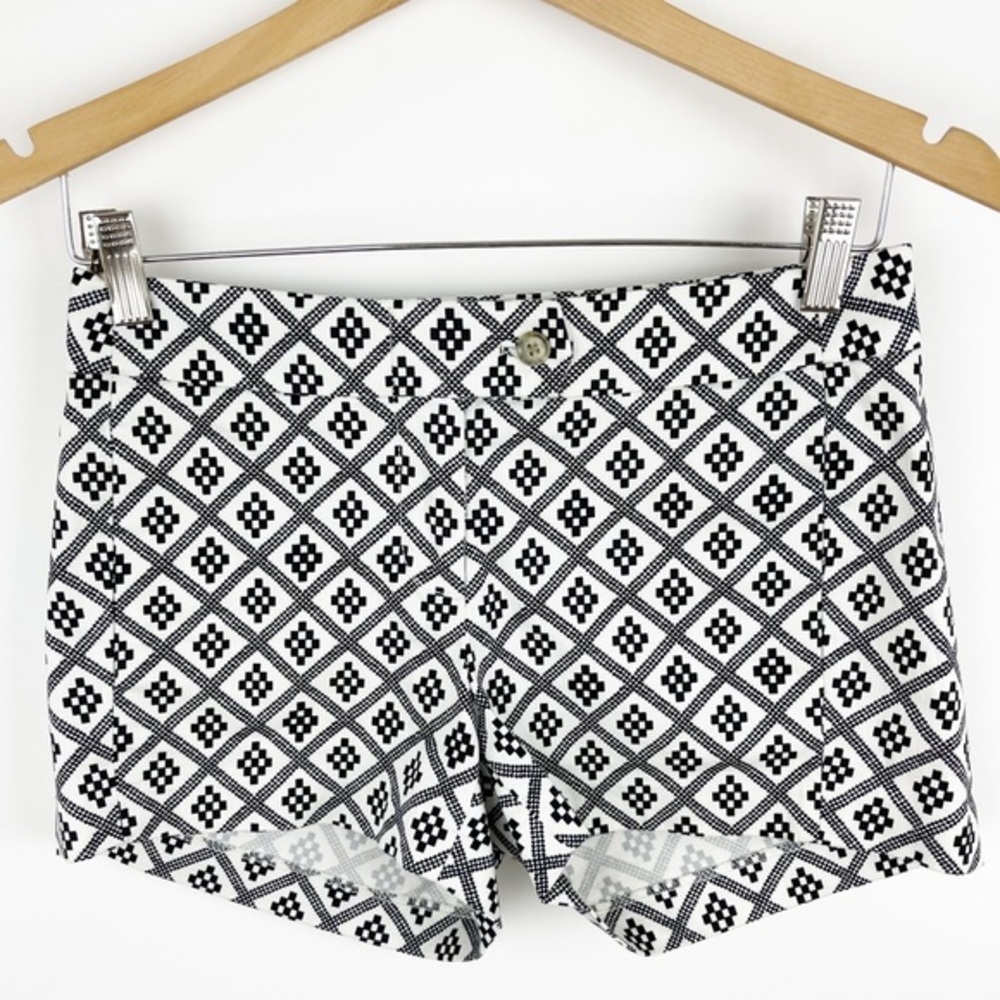 J. Crew Black & White Geometric Short - Size 00
